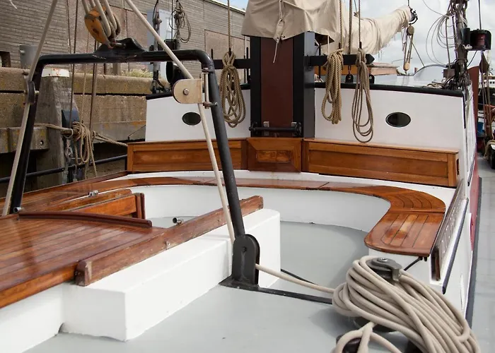 Хостел Panta Rhei Boatique Амстердам