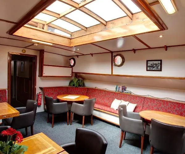 Хостел Panta Rhei Boatique *